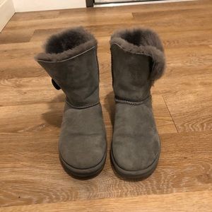 Gray UGG boots (Bailey Button) - size 6